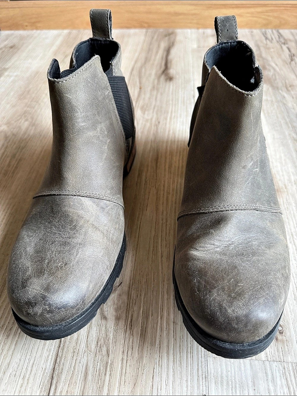 Sorel Emelie Chelsea Boot Women's Ankle Boots Gray & Brown US 10